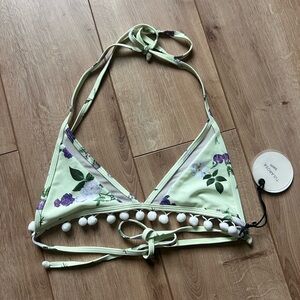 [NEW W/ TAGS] Tularosa Floral / PomPom Accent Bikini Top